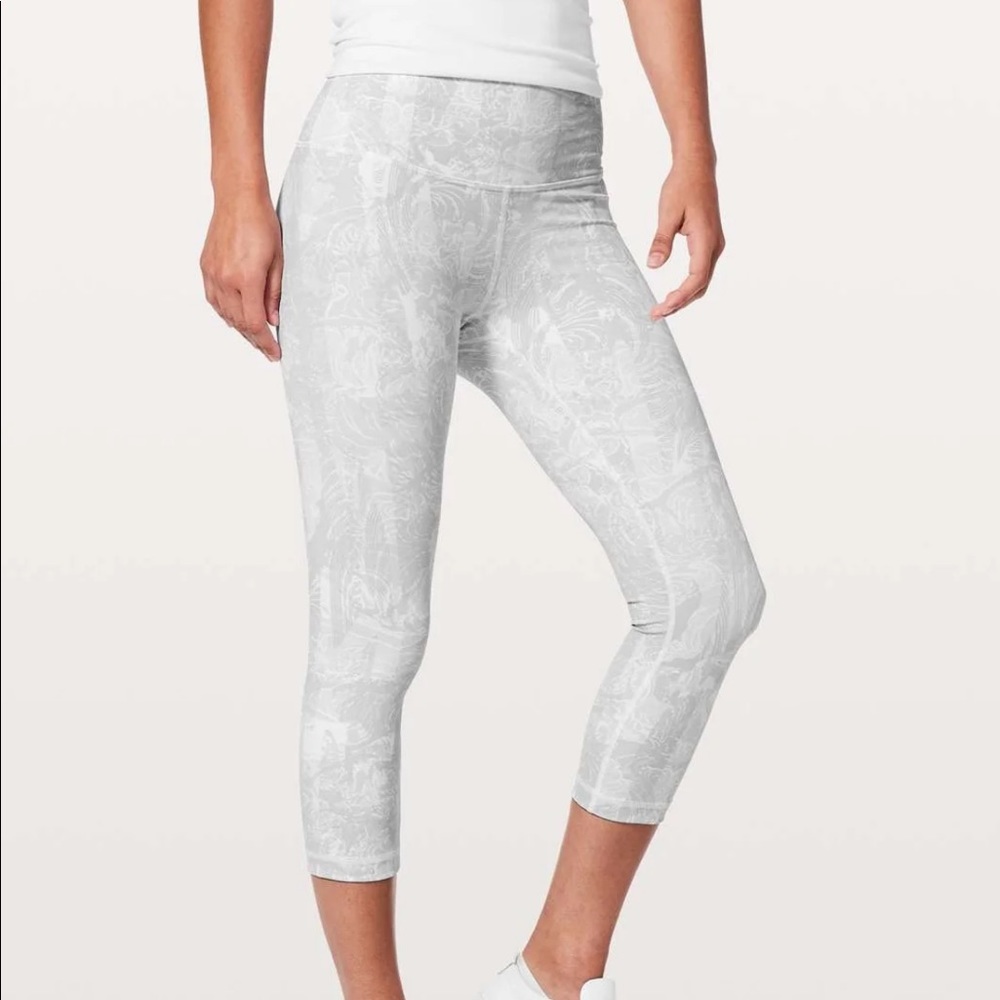 Lululemon High Rise Wunder Under Crop